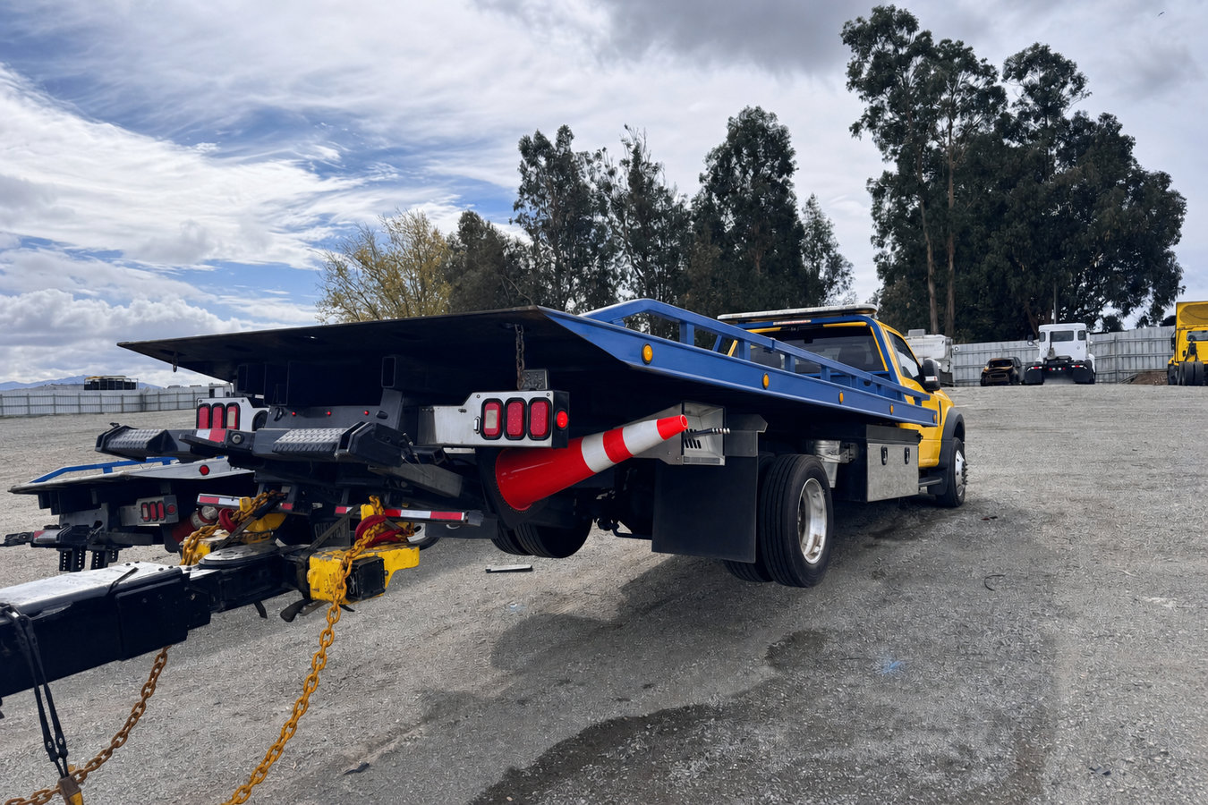 Flatbed towing